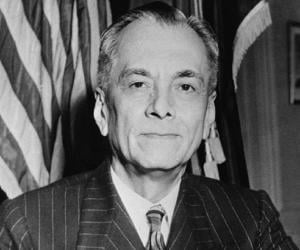 Manuel L. Quezon Biography