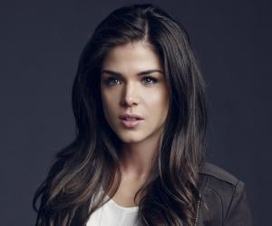 Marie Avgeropoulos Naked