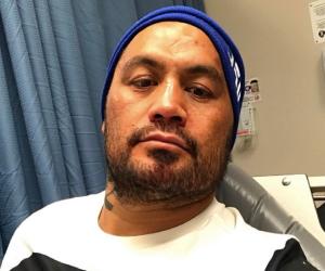 Mark Hunt Biography