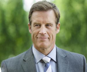 Mark Valley