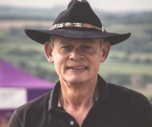 Martin Clunes