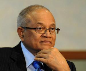 Maumoon Abdul G... Biography