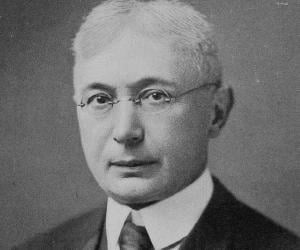 Maurice Bloomfield