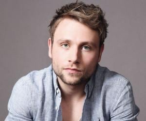 Max Riemelt Biography