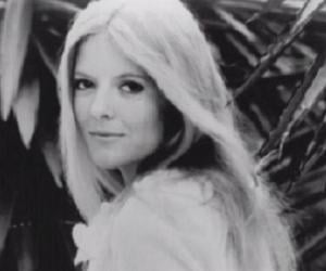 Meredith MacRae