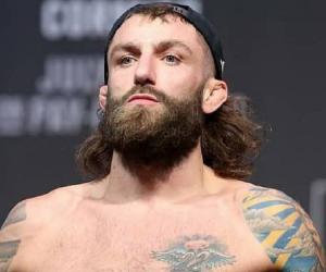 Michael Chiesa Biography