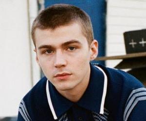 Miles Heizer