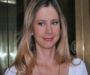 Mira Sorvino Biography