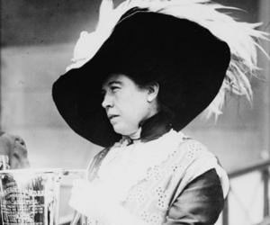 Molly Brown Biography
