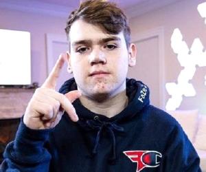 Mongraal Biography