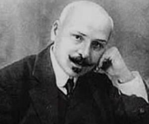Mykhailo Kotsiubynsky