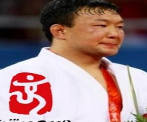 Naidangiin Tüvshinbayar
