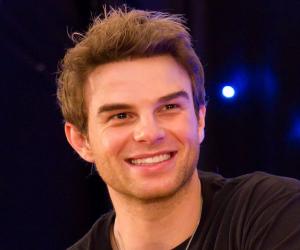 Nathaniel Buzolic