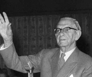 Neville Cardus Biography