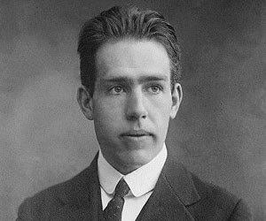 Niels Bohr Biography