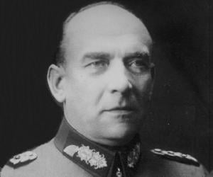 Nikolaus von Falkenhorst