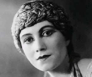 Olga Khokhlova