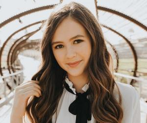Olivia Sanabia