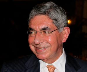 Oscar Arias San... Biography
