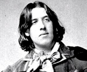 Oscar Wilde Biography