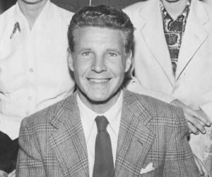 Ozzie Nelson Biography