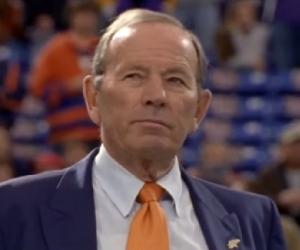 Pat Bowlen Biography