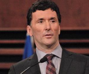 Paul Dewar