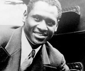 Paul Robeson Biography