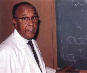 Percy Lavon Julian