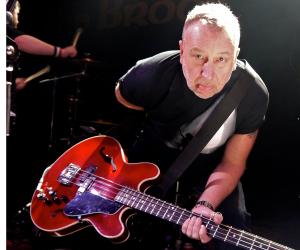 Peter Hook Biography