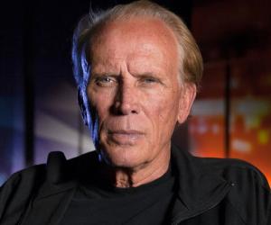 Peter Weller