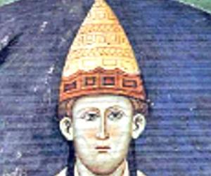 Pope Innocent III Biography