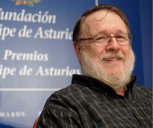 Ray Tomlinson