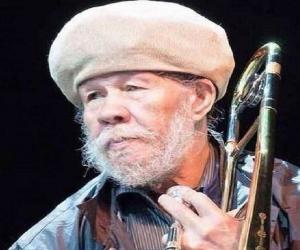 Rico Rodriguez Biography