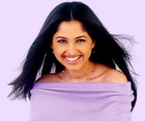 Rinke Khanna Biography