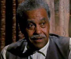 Robert Earl Jones Biography