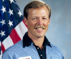 Robert L. Gibson