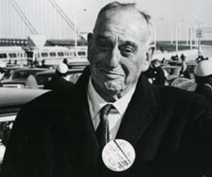 Robert Moses Biography