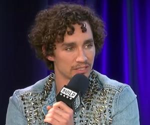 Robert Sheehan