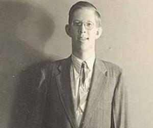 Robert Wadlow Biography