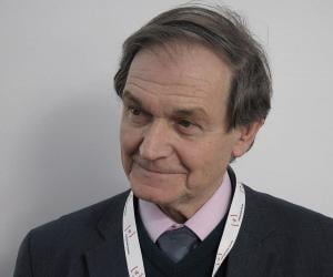 Roger Penrose Biography