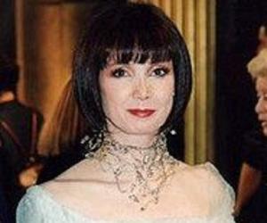Sabine Azéma