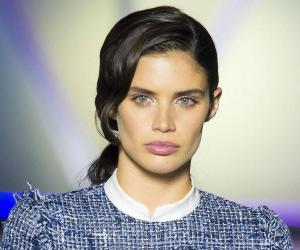 Sara Sampaio Biography