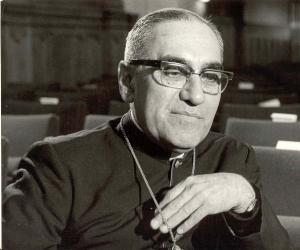 Óscar Romero Biography