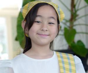 Scarlet Snow Belo