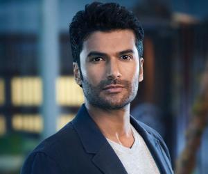 Sendhil Ramamurthy