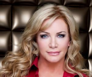 Shannon Tweed Biography