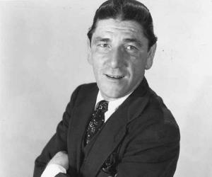 Shemp Howard Biography