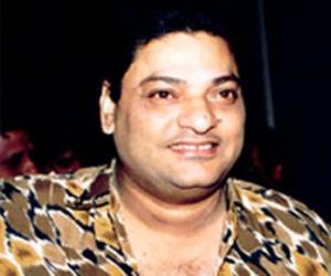 Shomu Mukherjee Biography