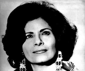 Shoshana Damari